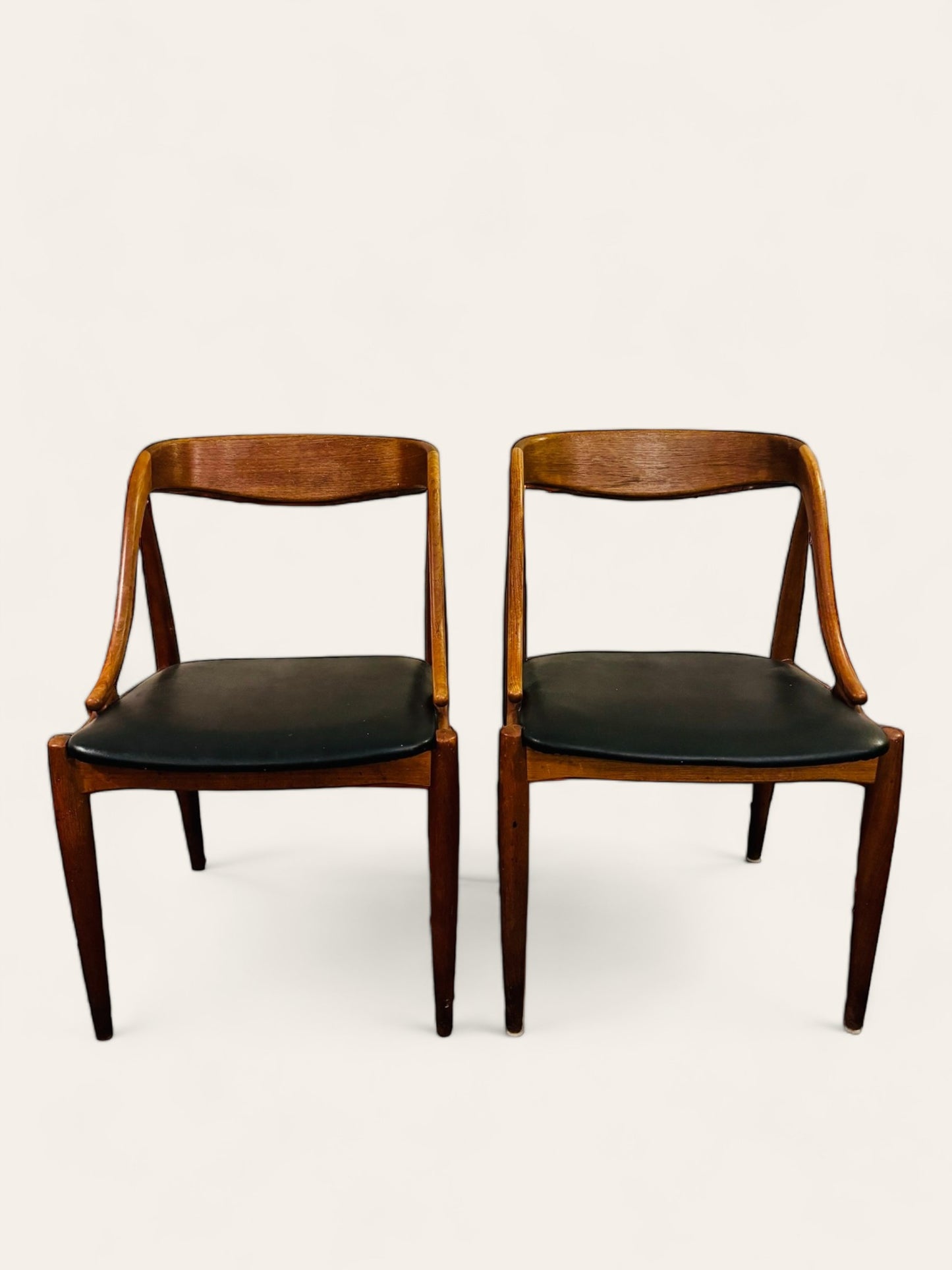 Pair of Vintage 1960s Mid Century Modern Danish Uldum Mobelfabrik Teak Chairs by Johannes Anderson