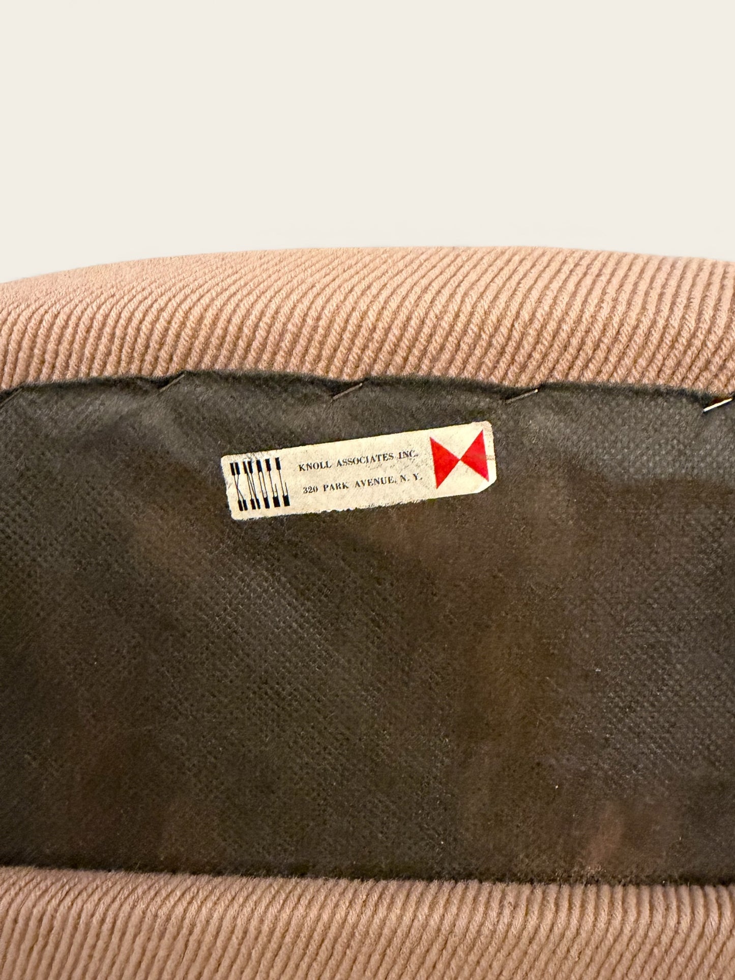 Vintage MCM 1960s Pair of Knoll Armchairs, Model 68 by Eero Saarinen in Beige Fabric