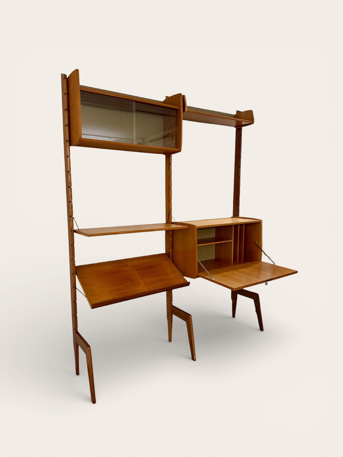 Rare 1960s Vintage MCM 5-Bay “Ergo” Wall Unit by John Texmon for Blindheim Møbelfabrikk