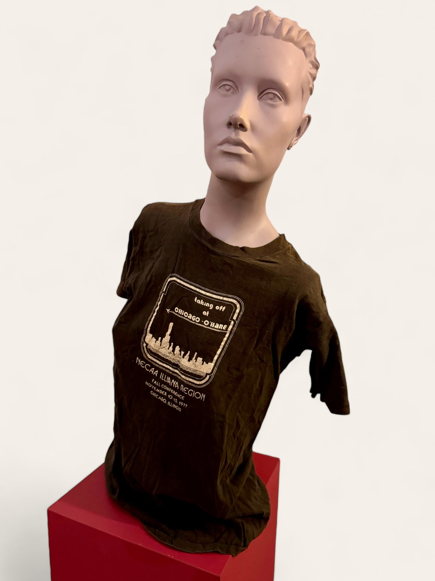 Vintage 1977 NECAA Fall Conference Chicago O'Hare T-shirt