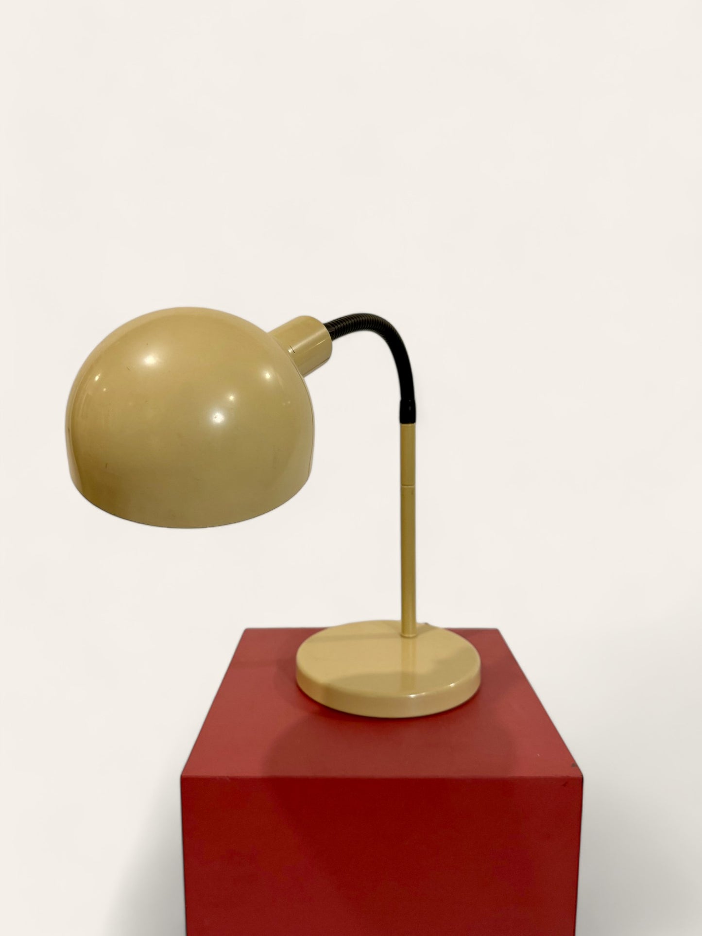 Vintage Beige Space Age Goosneck Desk Lamp