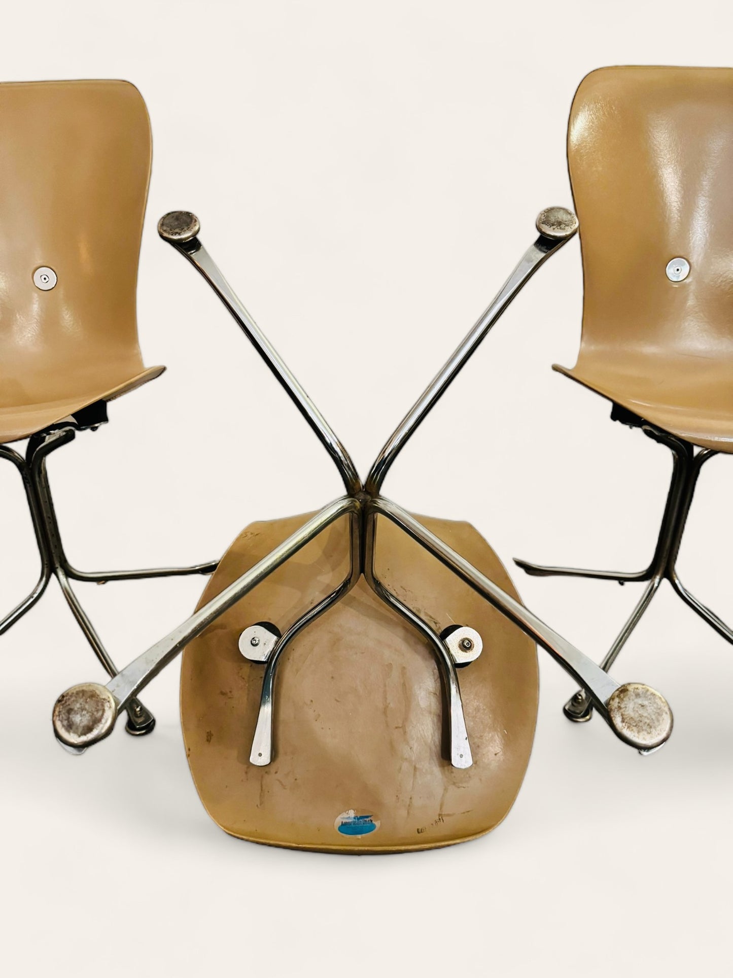 Rare Set of 4 Vintage Mid Century Modern Gideon Kramer ION Chairs