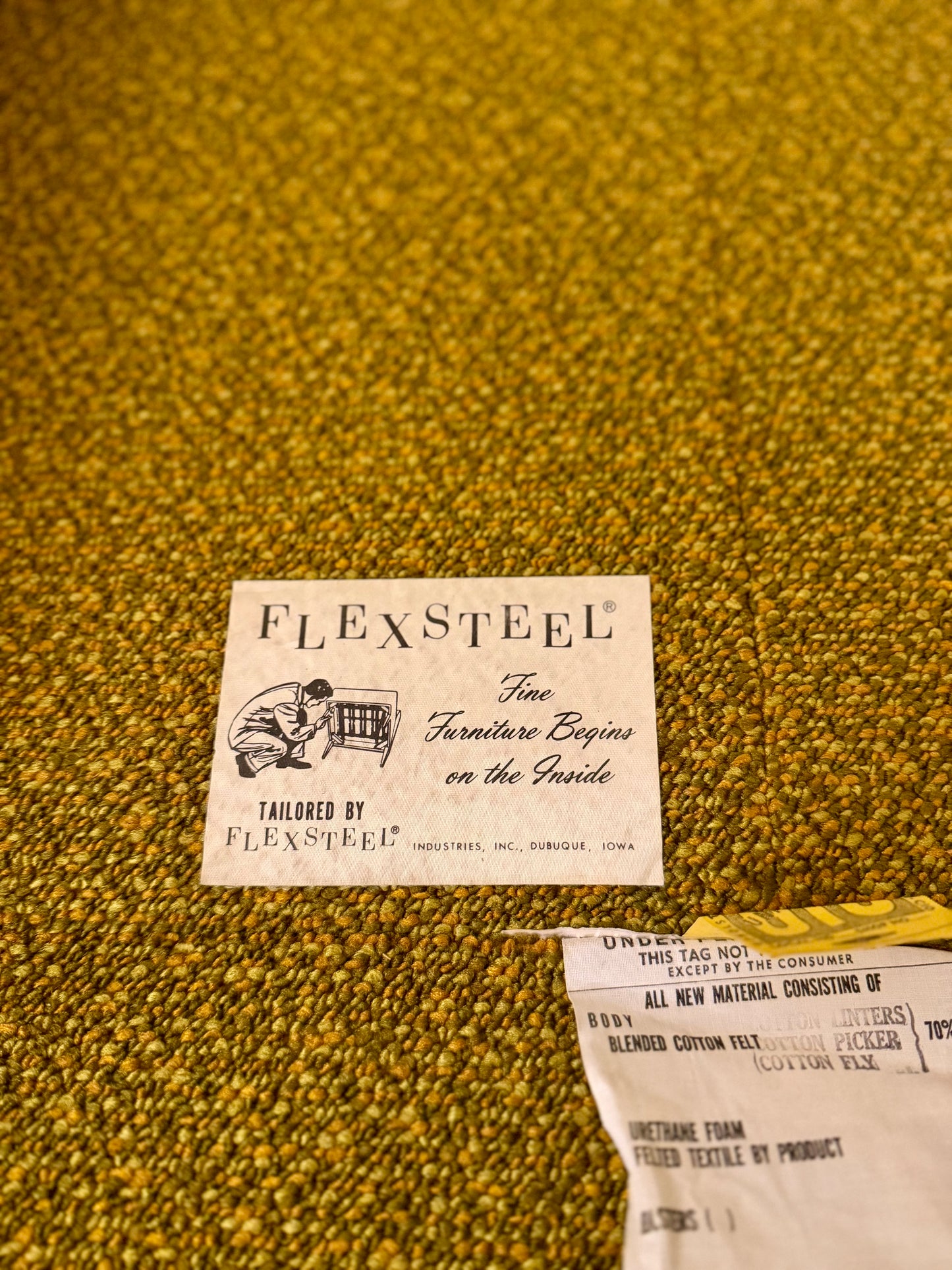 1960s Vintage MCM Flexsteel Sofa in Mint Condition