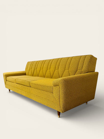 1960s Vintage MCM Flexsteel Sofa in Mint Condition