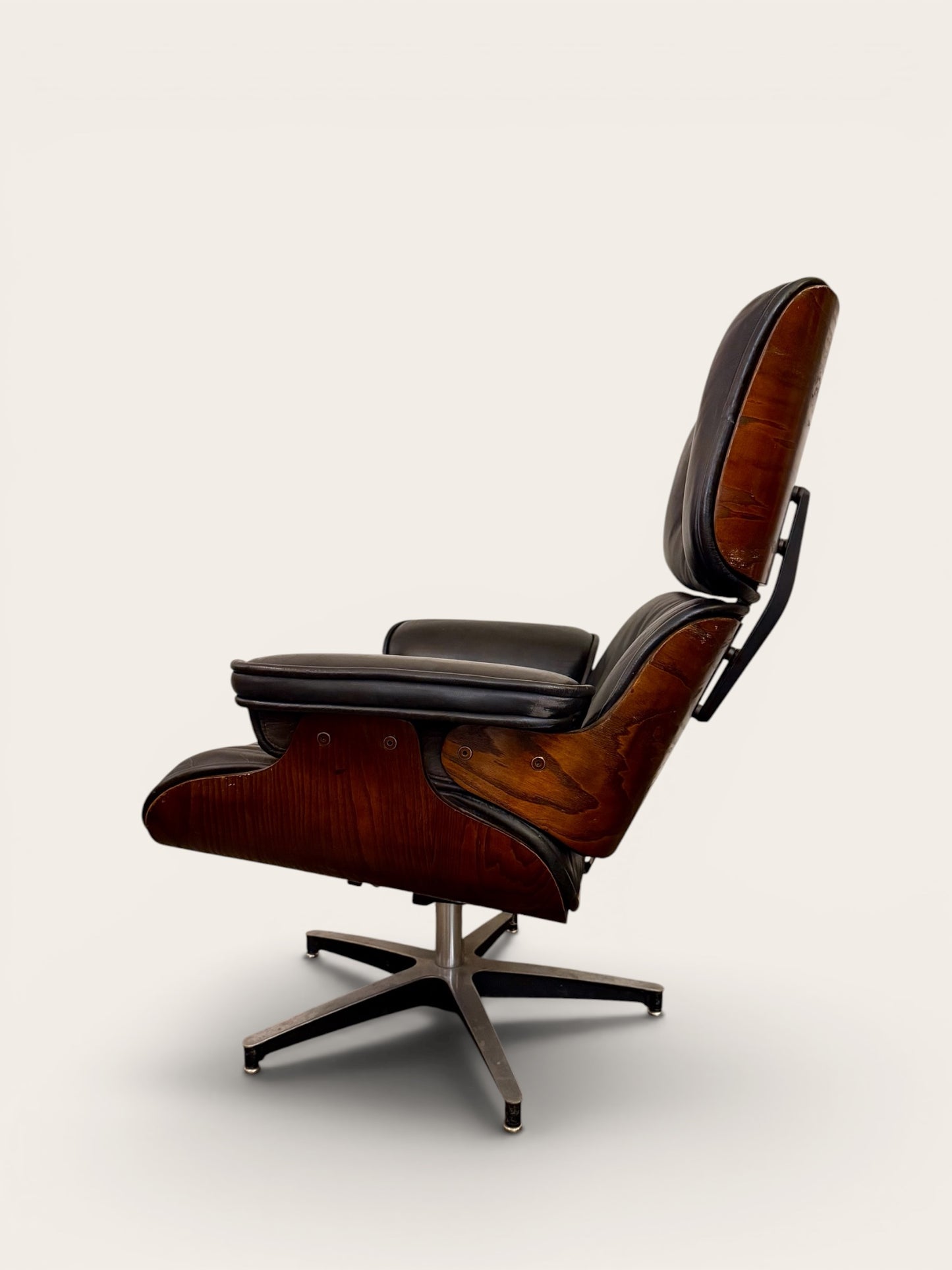 1960s/70s Vintage MCM Eames Style Lounge Chair Likely Made by Plycraft