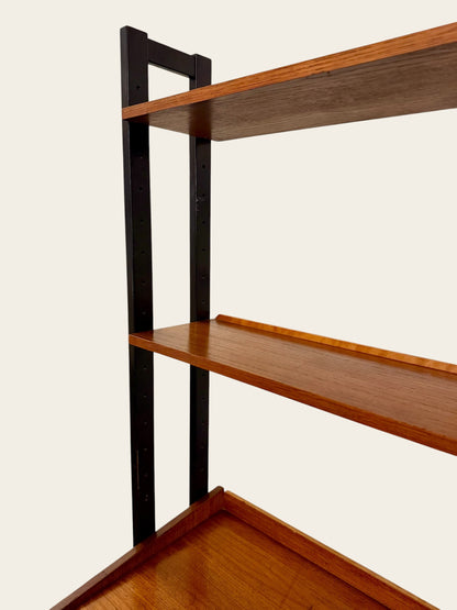 Vintage MCM Scandinavian Modular Teak Shelving Unit | 1960s