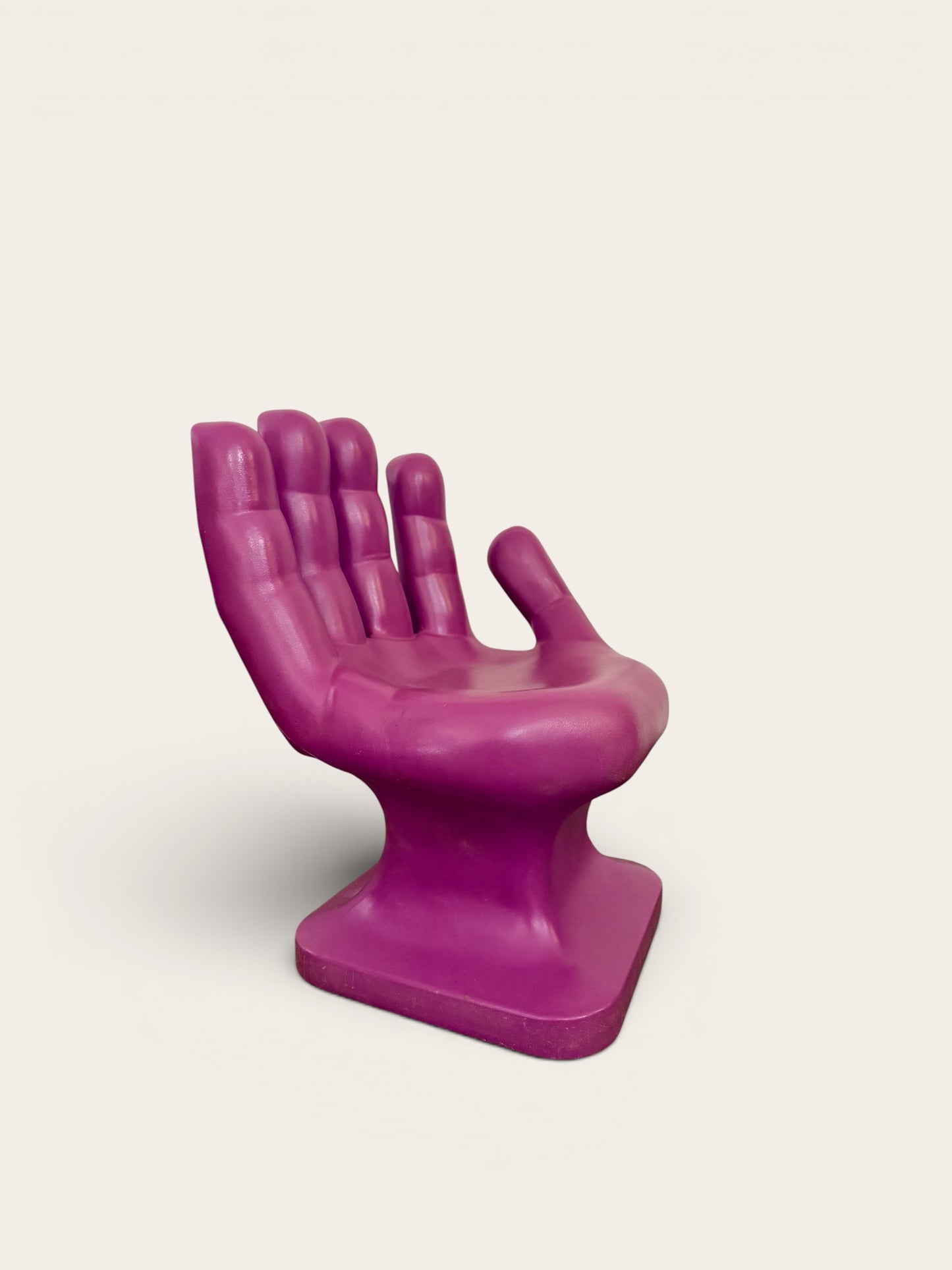 Vintage Pop-Art Magenta Hand Chair