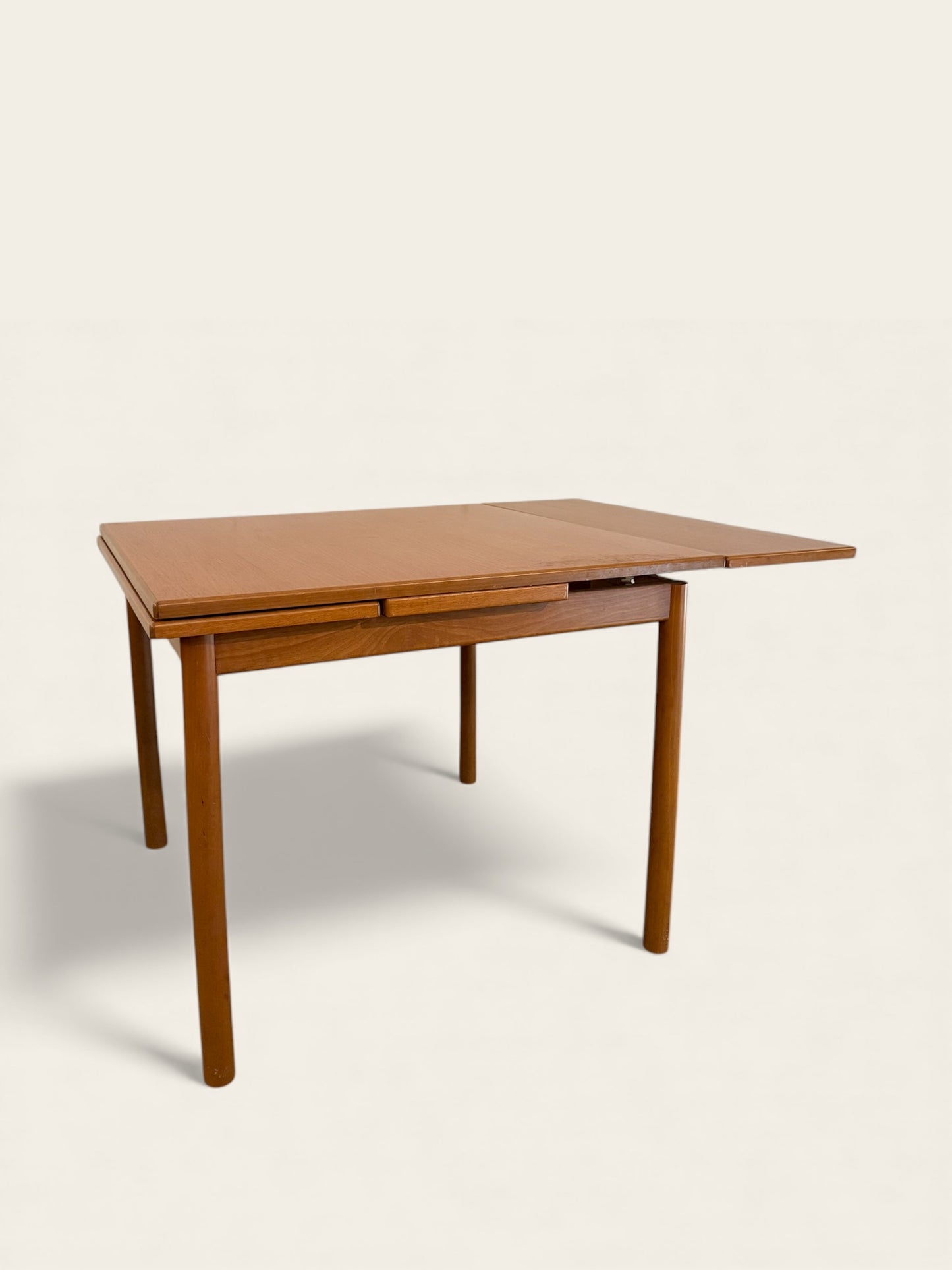 Vintage 1960s MCM Teak Dining Table with Slide-out Extensions