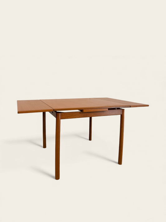 Vintage 1960s MCM Teak Dining Table with Slide-out Extensions