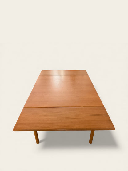 Vintage 1960s MCM Teak Dining Table with Slide-out Extensions