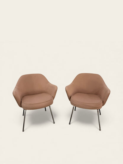 Vintage MCM 1960s Pair of Knoll Armchairs, Model 68 by Eero Saarinen in Beige Fabric