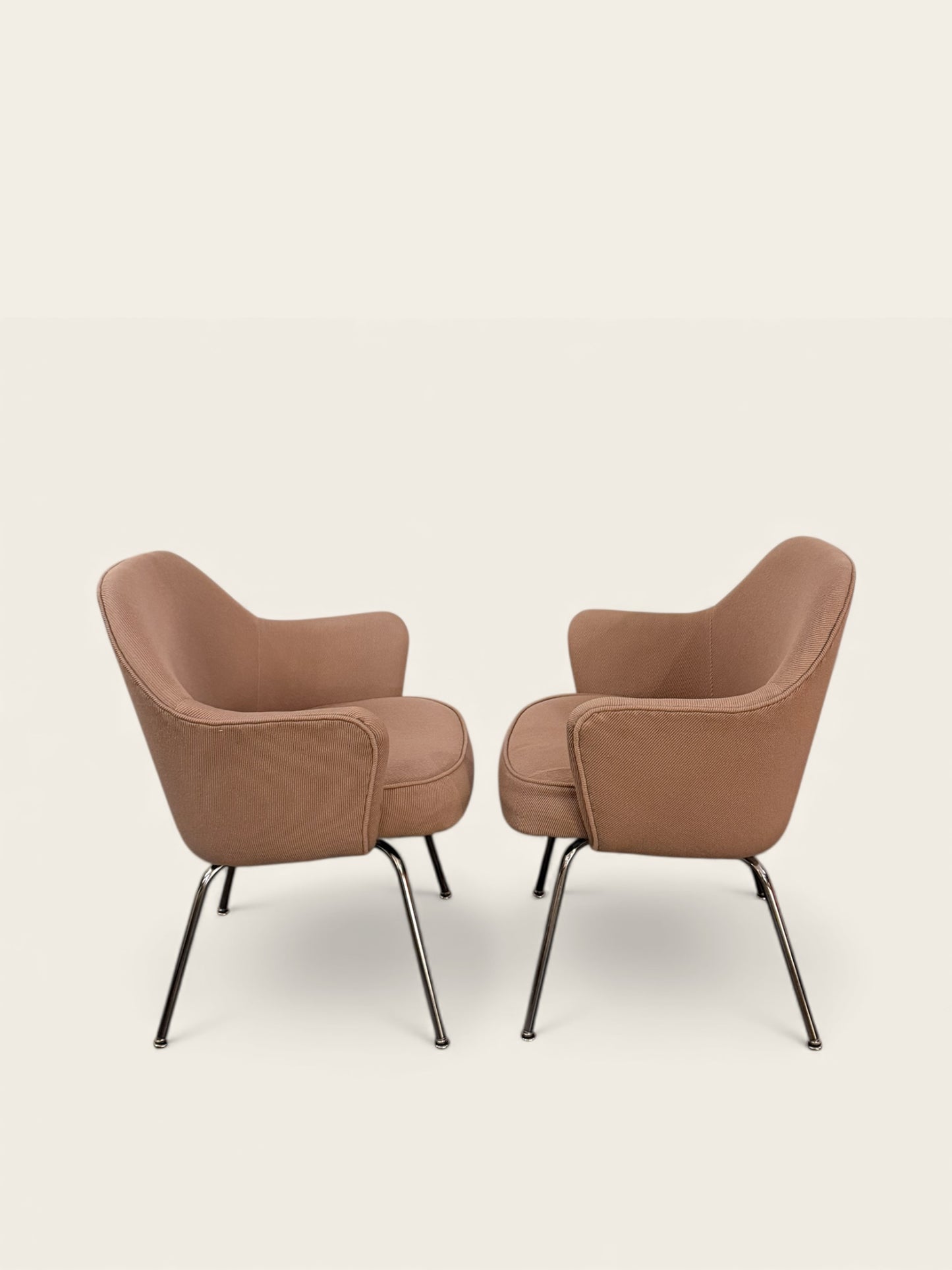 Vintage MCM 1960s Pair of Knoll Armchairs, Model 68 by Eero Saarinen in Beige Fabric