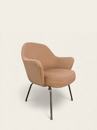 Vintage MCM 1960s Pair of Knoll Armchairs, Model 68 by Eero Saarinen in Beige Fabric