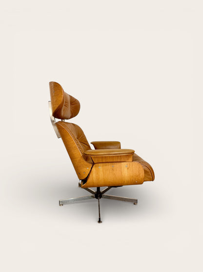 Vintage MCM Plycraft Recliner with Built-in Ottoman