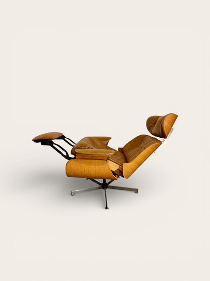 Vintage MCM Plycraft Recliner with Built-in Ottoman