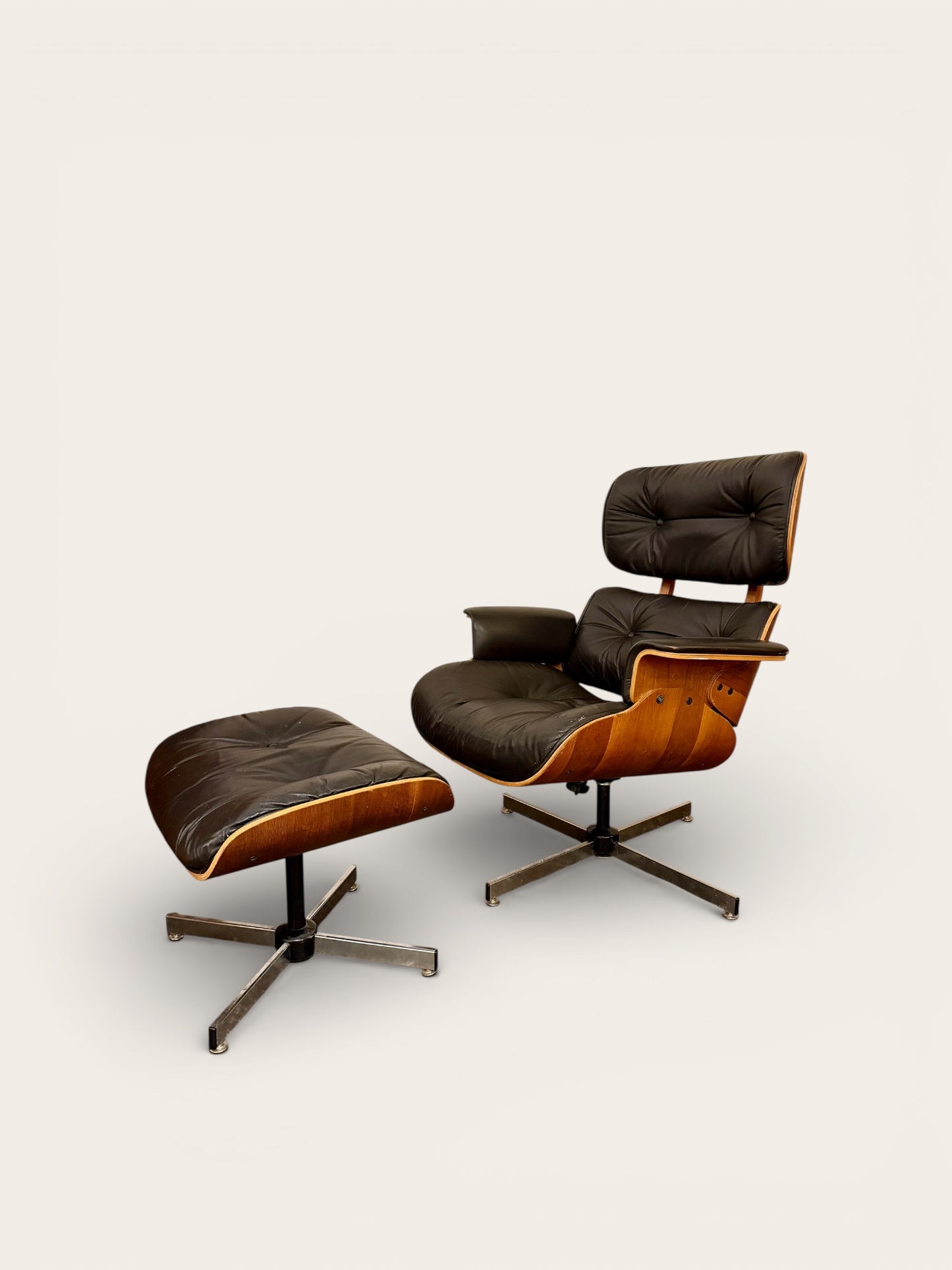 1960s Vintage MCM Selig Eames-Style Lounge Chair and Ottoman