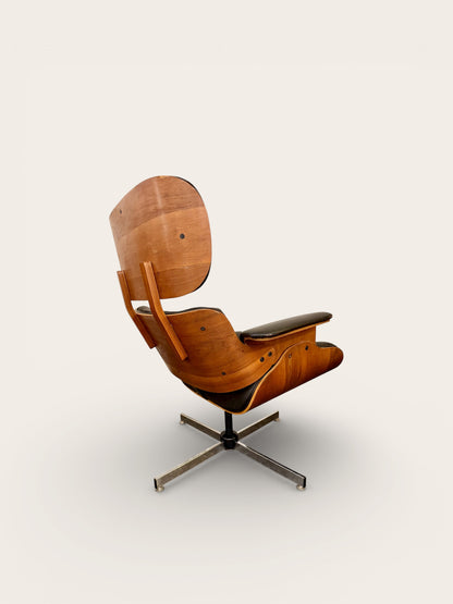 1960s Vintage MCM Selig Eames-Style Lounge Chair and Ottoman