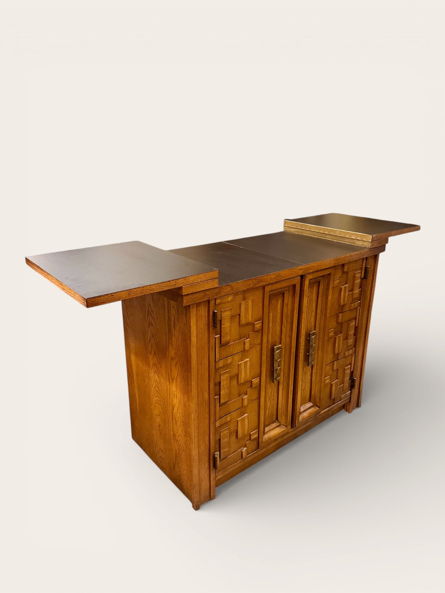 Vintage Broyhill Premier Mid Century Modern Oak Brutalist Style Flip Top Bar Cabinet