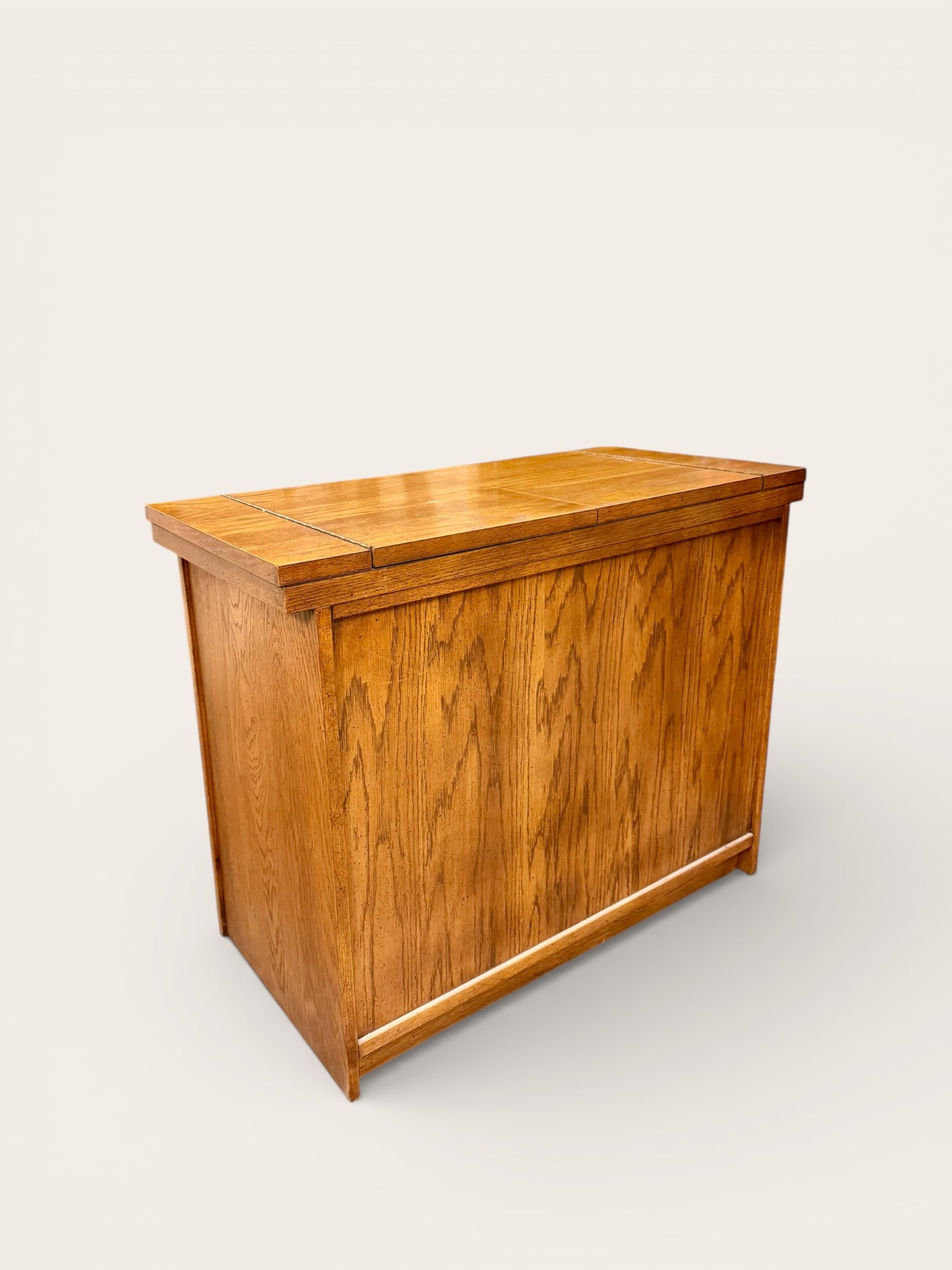 Vintage Broyhill Premier Mid Century Modern Oak Brutalist Style Flip Top Bar Cabinet