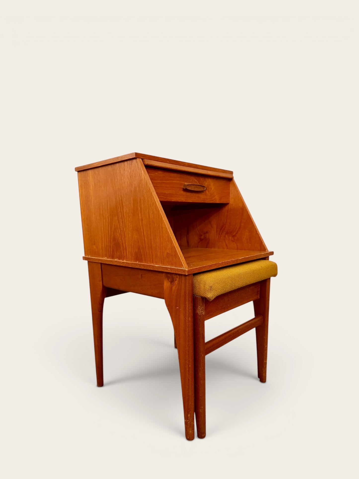 1960s Vintage MCM Chippy Telephone Seat Made in England
