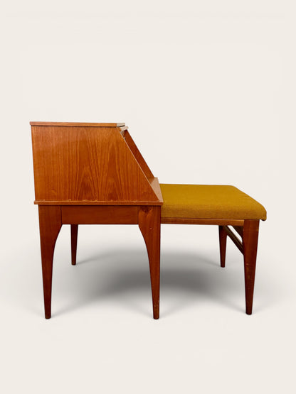 1960s Vintage MCM Chippy Telephone Seat Made in England