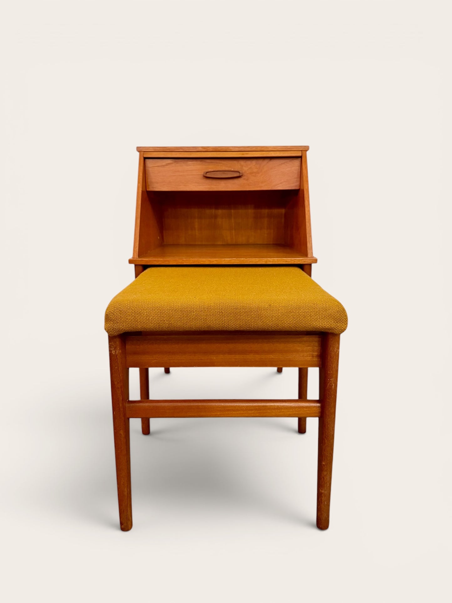 1960s Vintage MCM Chippy Telephone Seat Made in England