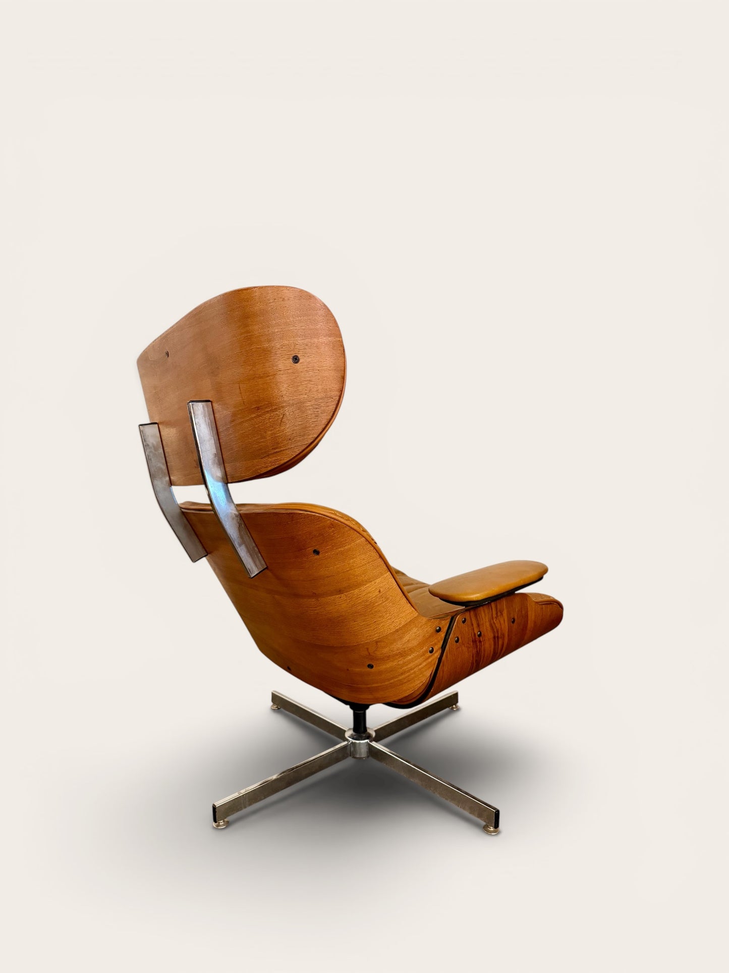 Vintage Mid-Century Lounge Chair & Ottoman | Attributed to Plycraft | 1960s