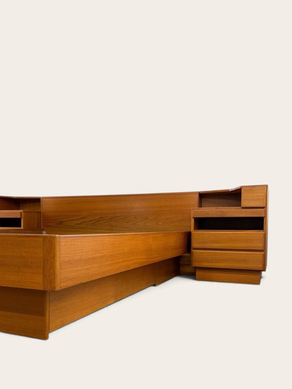 Vintage MCM Scan Coll of Denmark Queen Platform Bed + Kibaek Møbelfabrik Teak Light Bar
