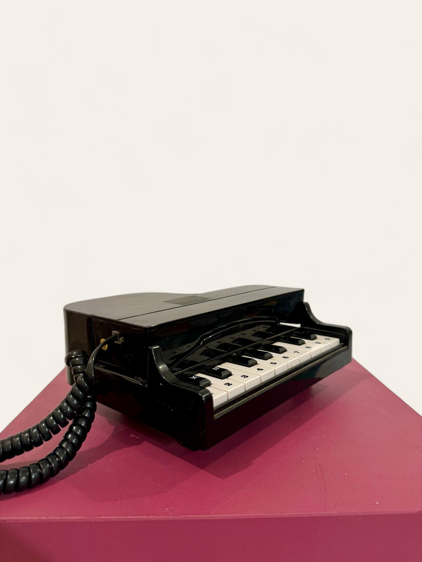 Vintage 1985 Columbia Baby Grand Piano Phone